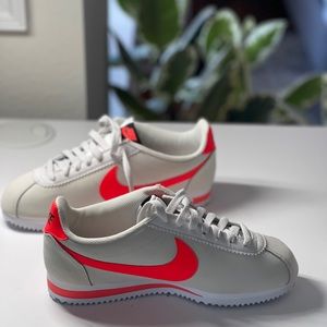 SUMMER shoe ALERT! Nike Cortez NWOB
